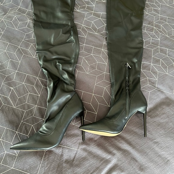 Marciano Over-the-Knee Heeled Boot sz 9 - Picture 15 of 16